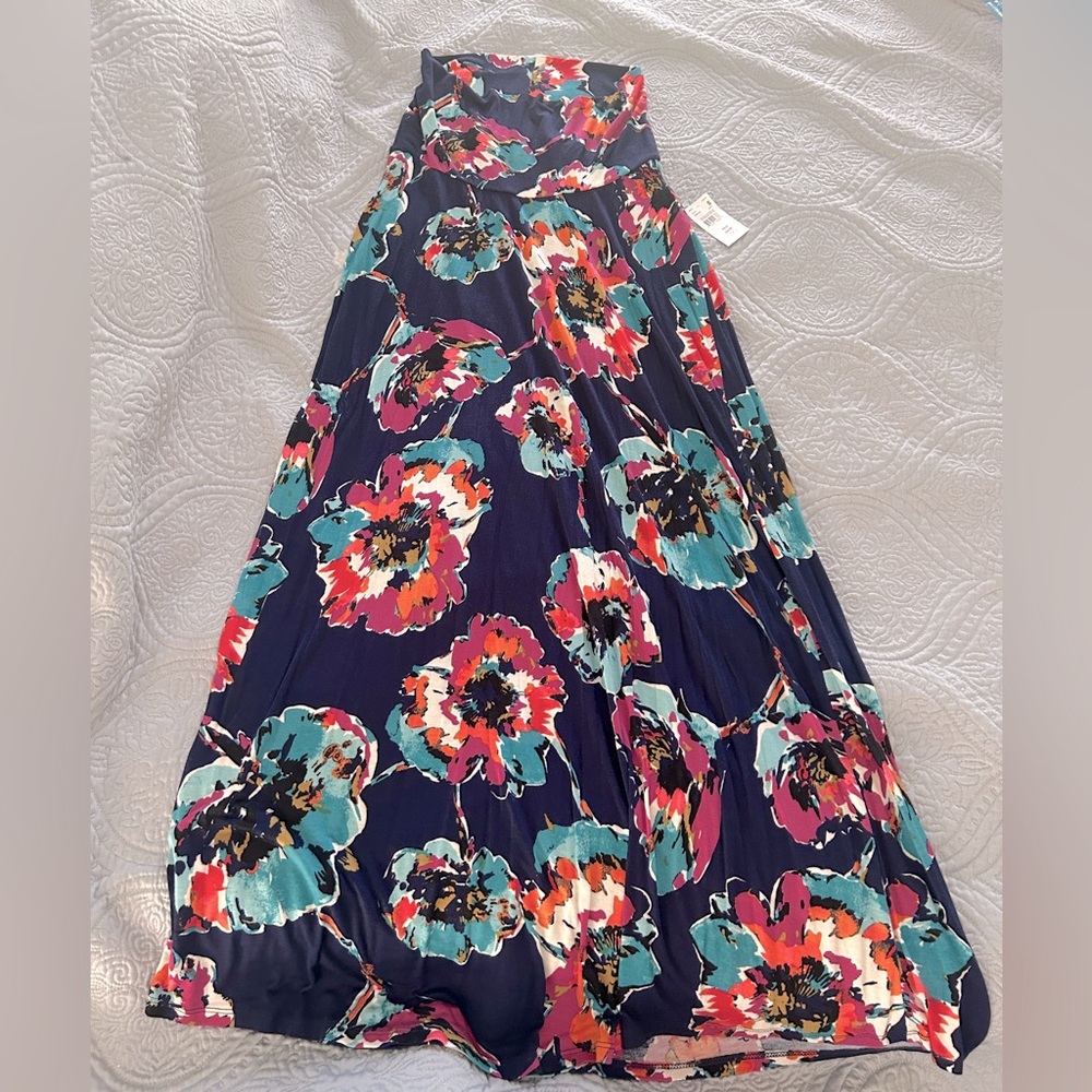 NWT Motherhood Maternity Maxi Skirt floral